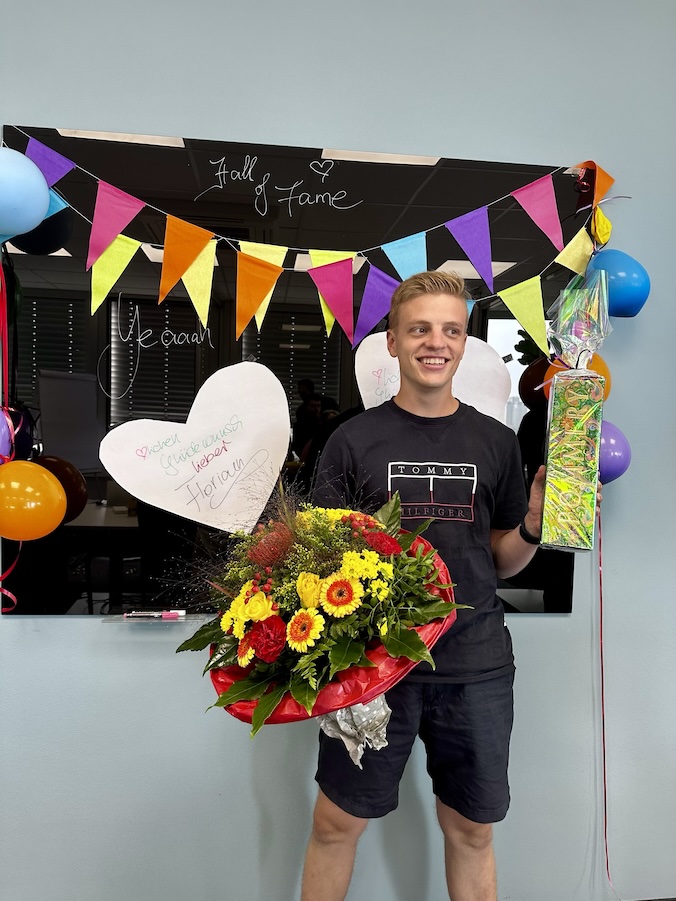 Herzlichen Glückwunsch zum Bachelor, lieber Florian